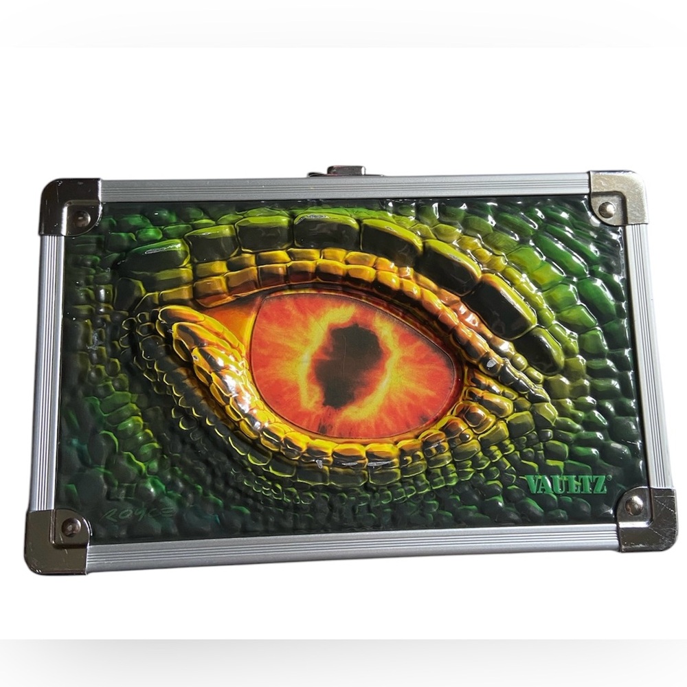 VAULTZ Dragon Eye Supply Box